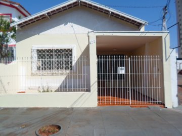 Casa - Aluguel - Centro - Botucatu - SP