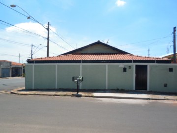 Casa - Aluguel - Vila Carmelo - Botucatu - SP