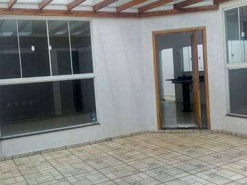 Casa - Venda - Jardim Ouro Verde - Botucatu - SP