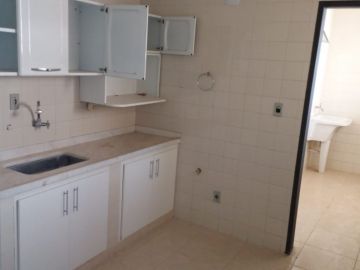 Apartamento - Aluguel - Vila São Lucio - Botucatu - SP